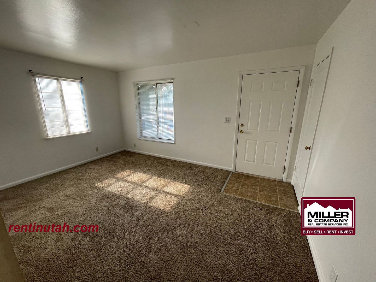 Cute 2 bedroom Duplex For Rent!! – photo 3