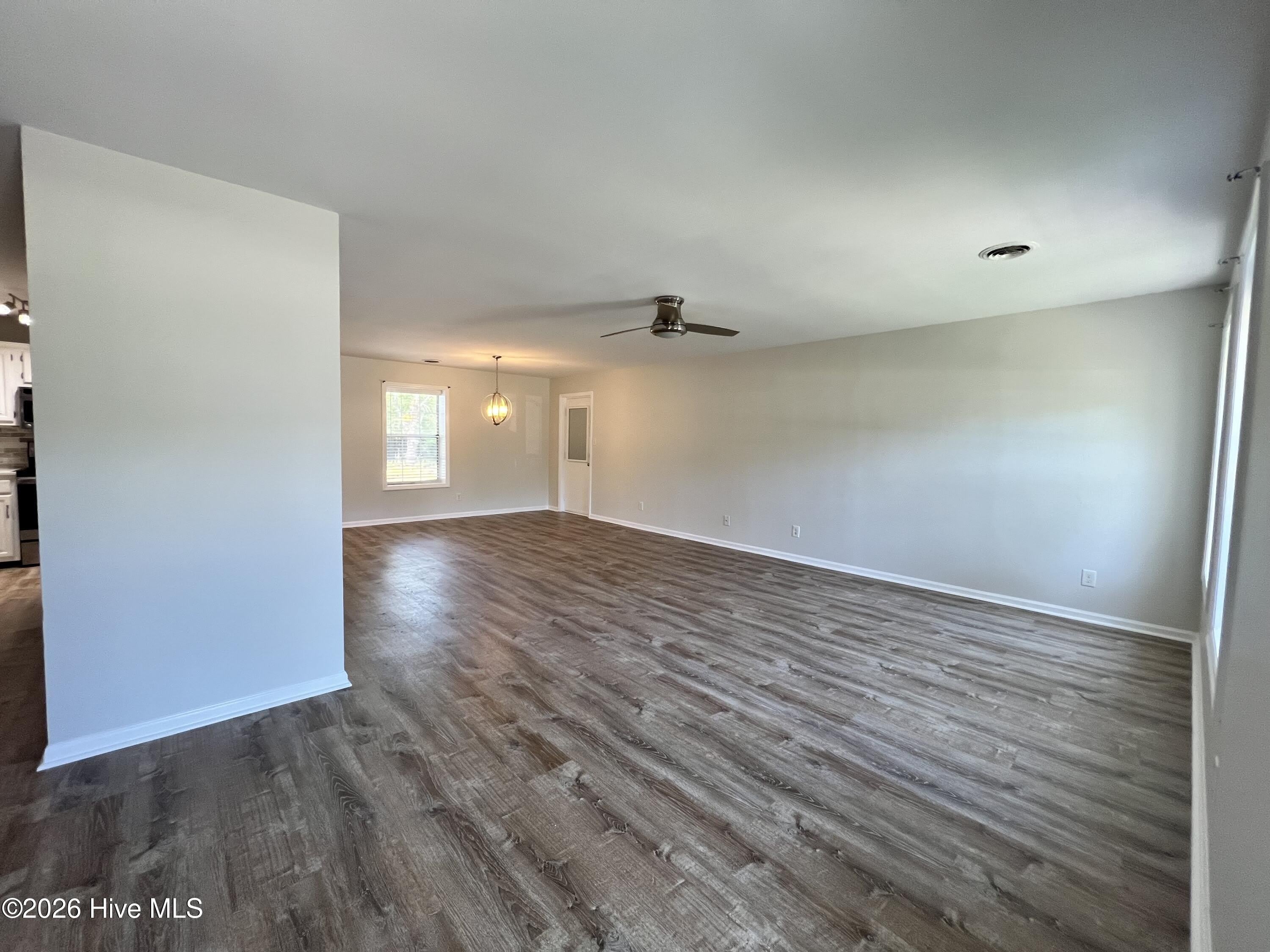 1093 Harbor Drive SW – photo 3