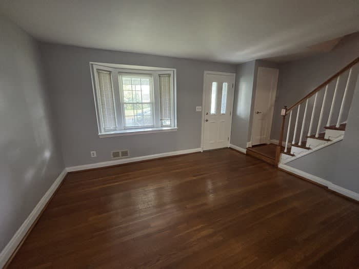 1299 Gittings Avenue – photo 4