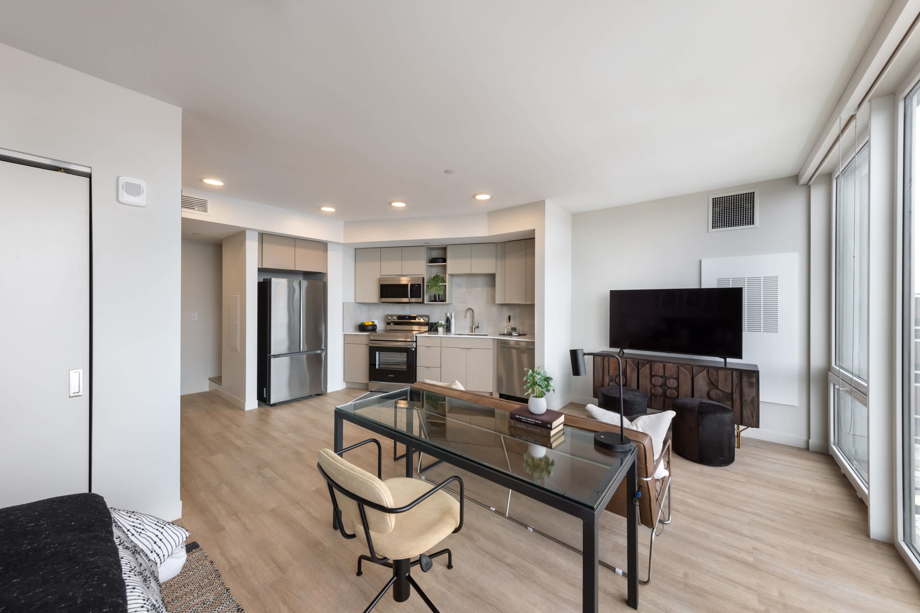 418 East 149Th Street Up – photo 5