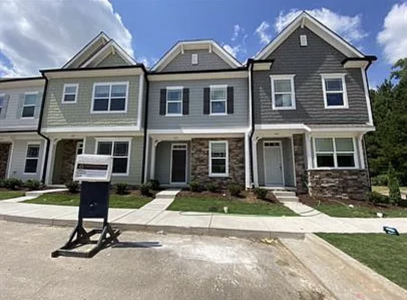 339 Old Grove Ln – photo 2