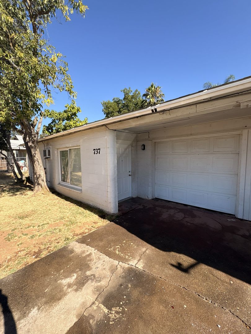 Nice Duplex With Private Yard – photo 2