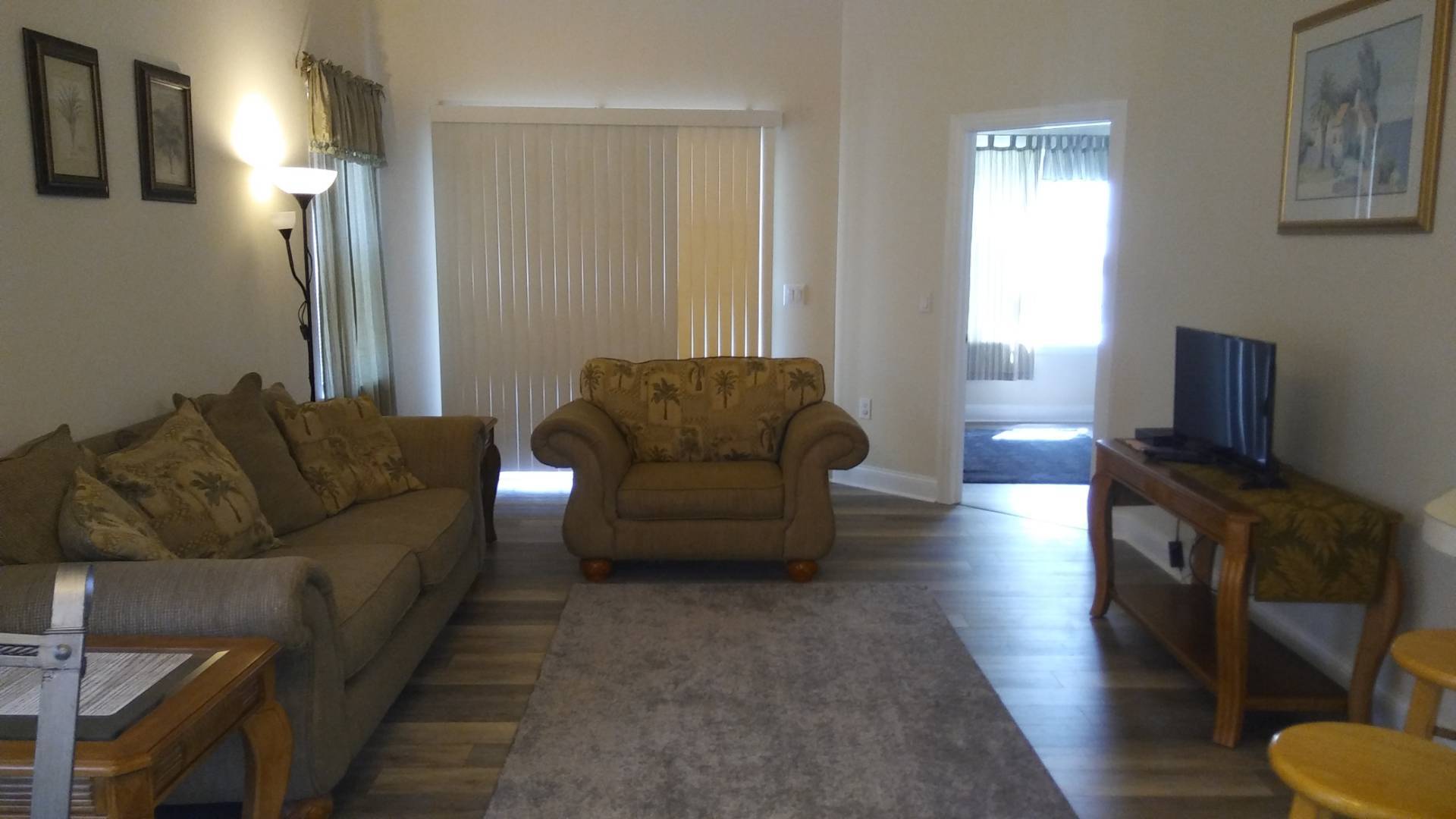 3 Bedroom furnished Condo in Arrowhead – photo 1