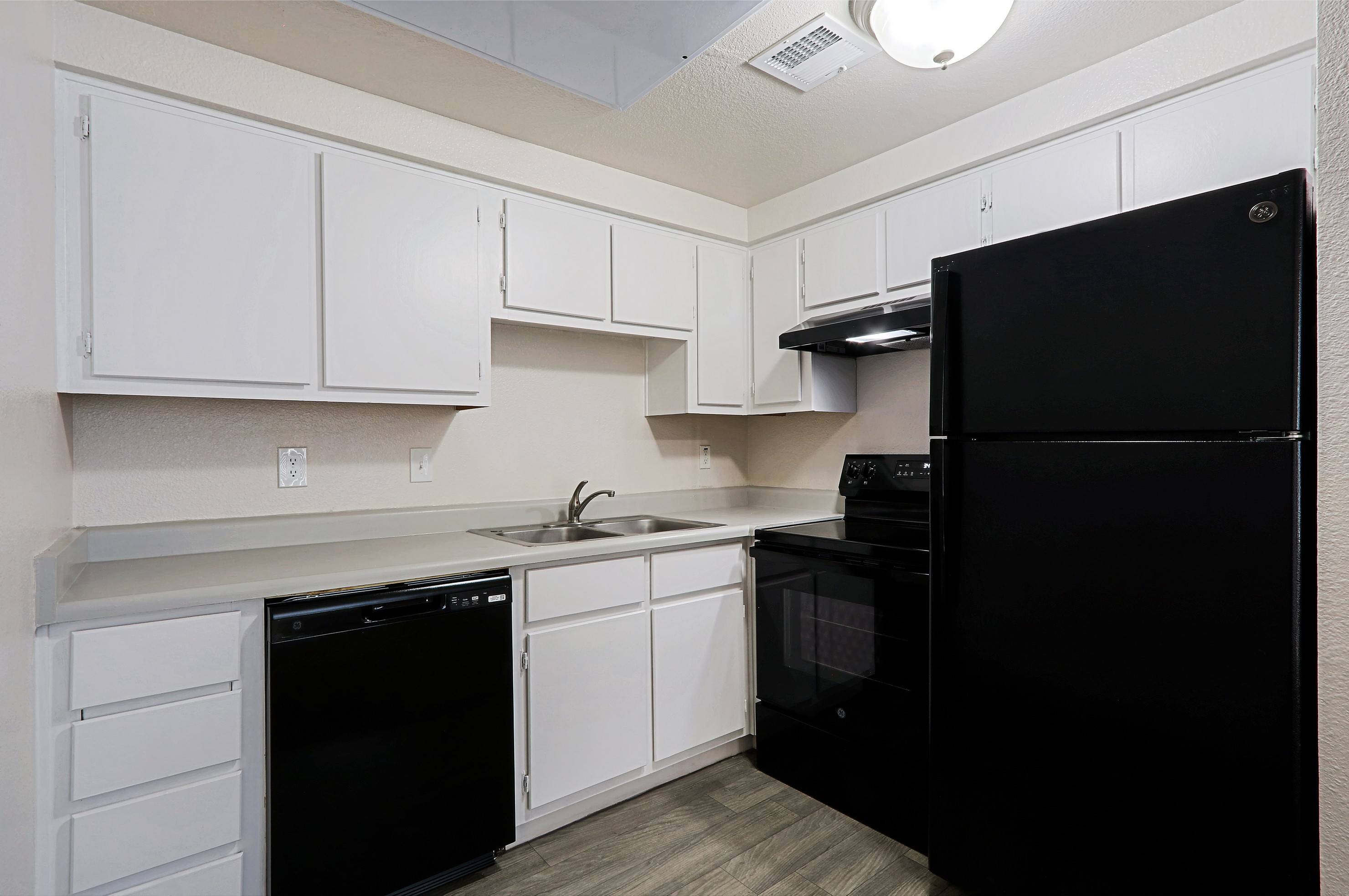 River North Apartments – photo 5