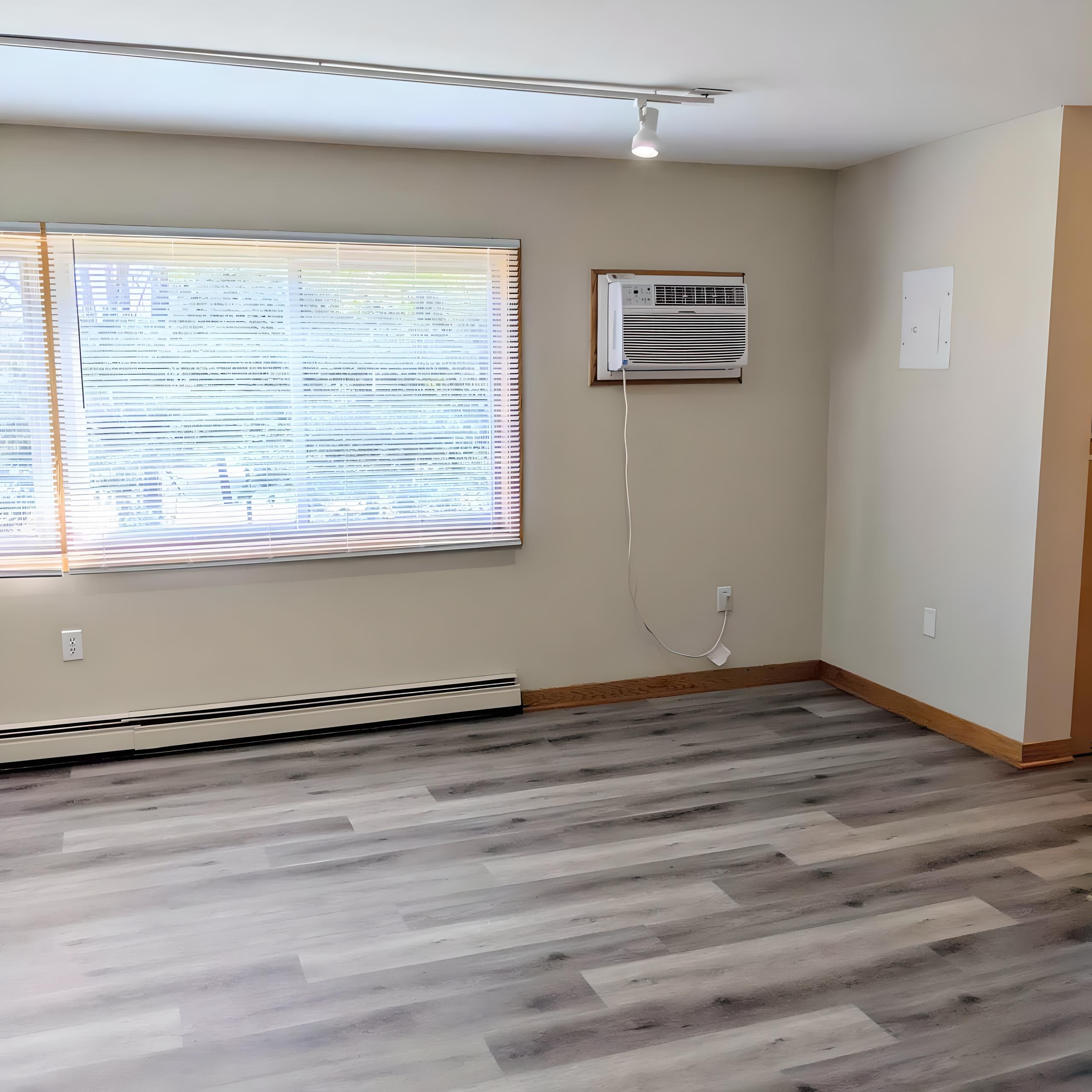 250 West Fuller Avenue – photo 5