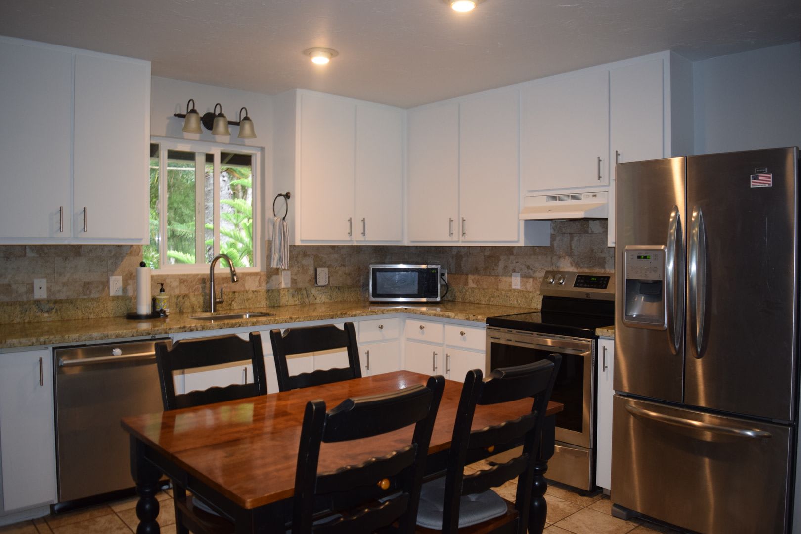 Furnished 3 bd. 2 ba. Makawao cottage on gated estate. – photo 4