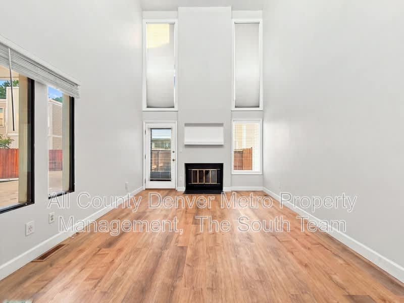 1050 S Monaco St Pkwy – photo 2