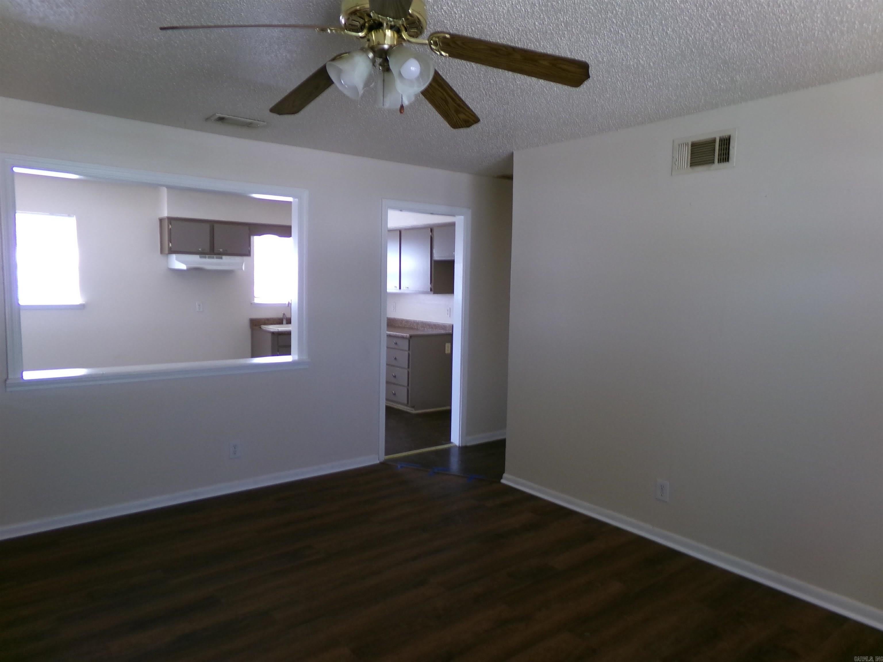 1016 Roseclair Drive – photo 4