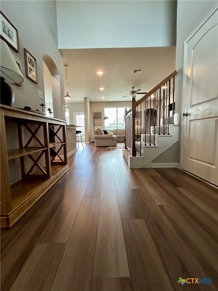 1926 Bayou Wood Lane – photo 3