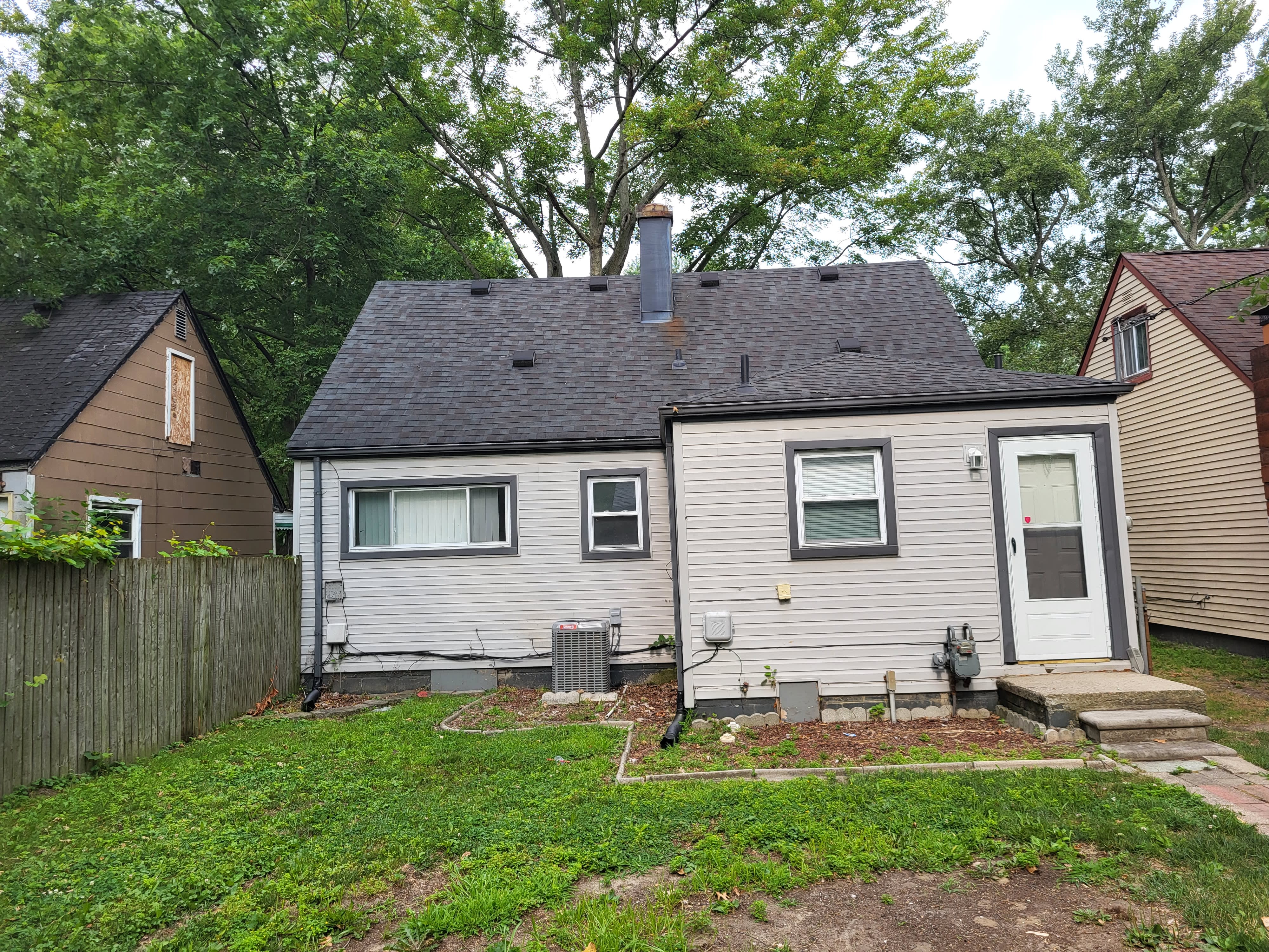 15129 Mcguire St – photo 3
