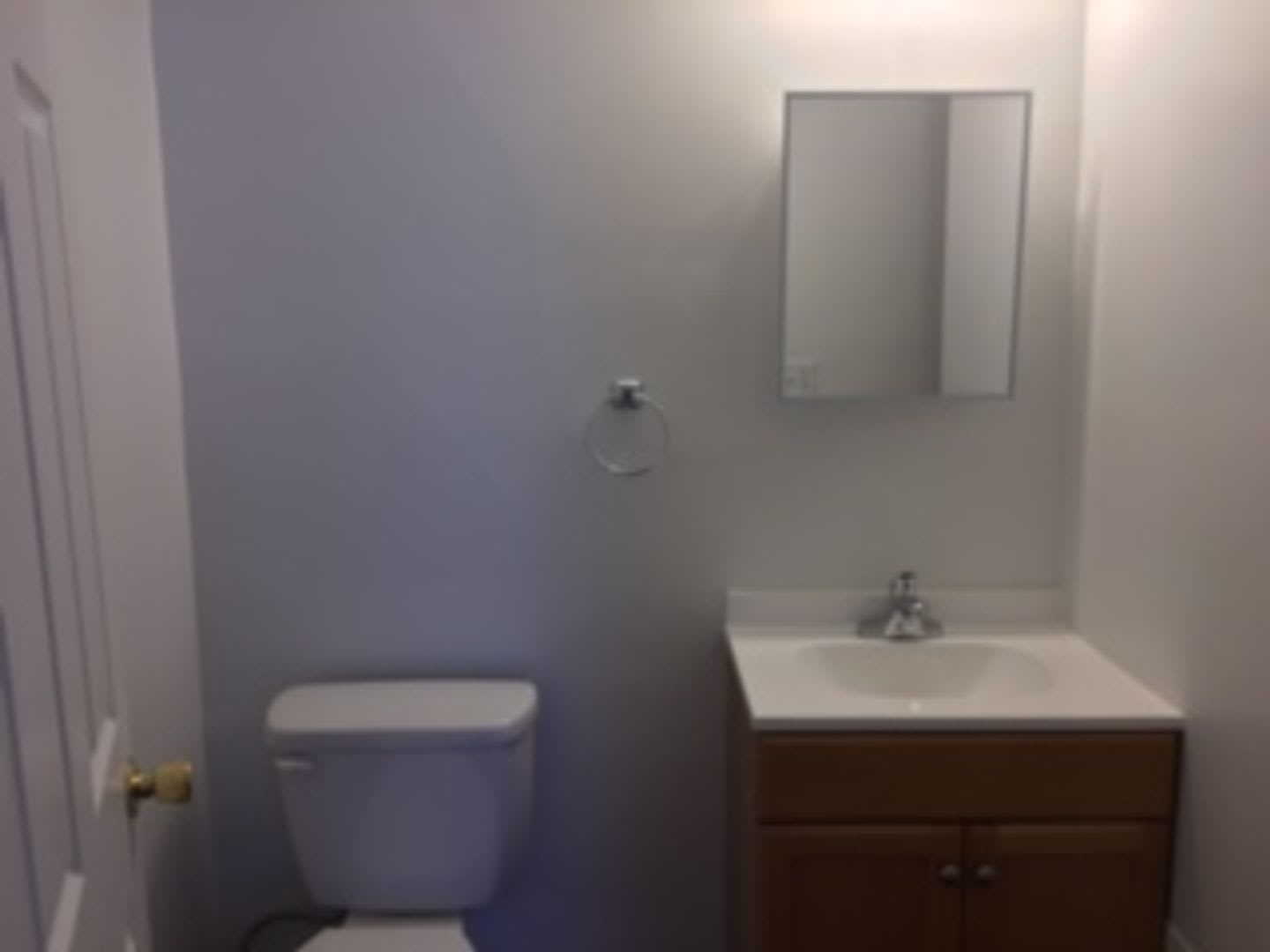 Video in Pics! West End of Town! Close to transportation, parks, and many amenities! – photo 2