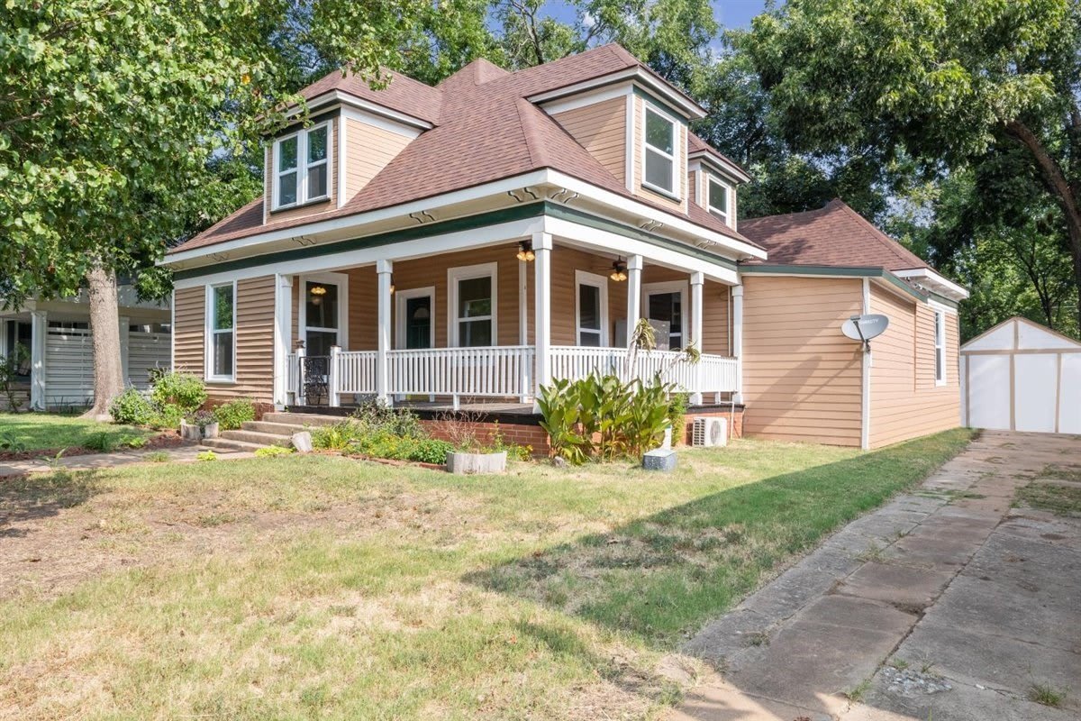 1123 W Gandy Street – photo 1