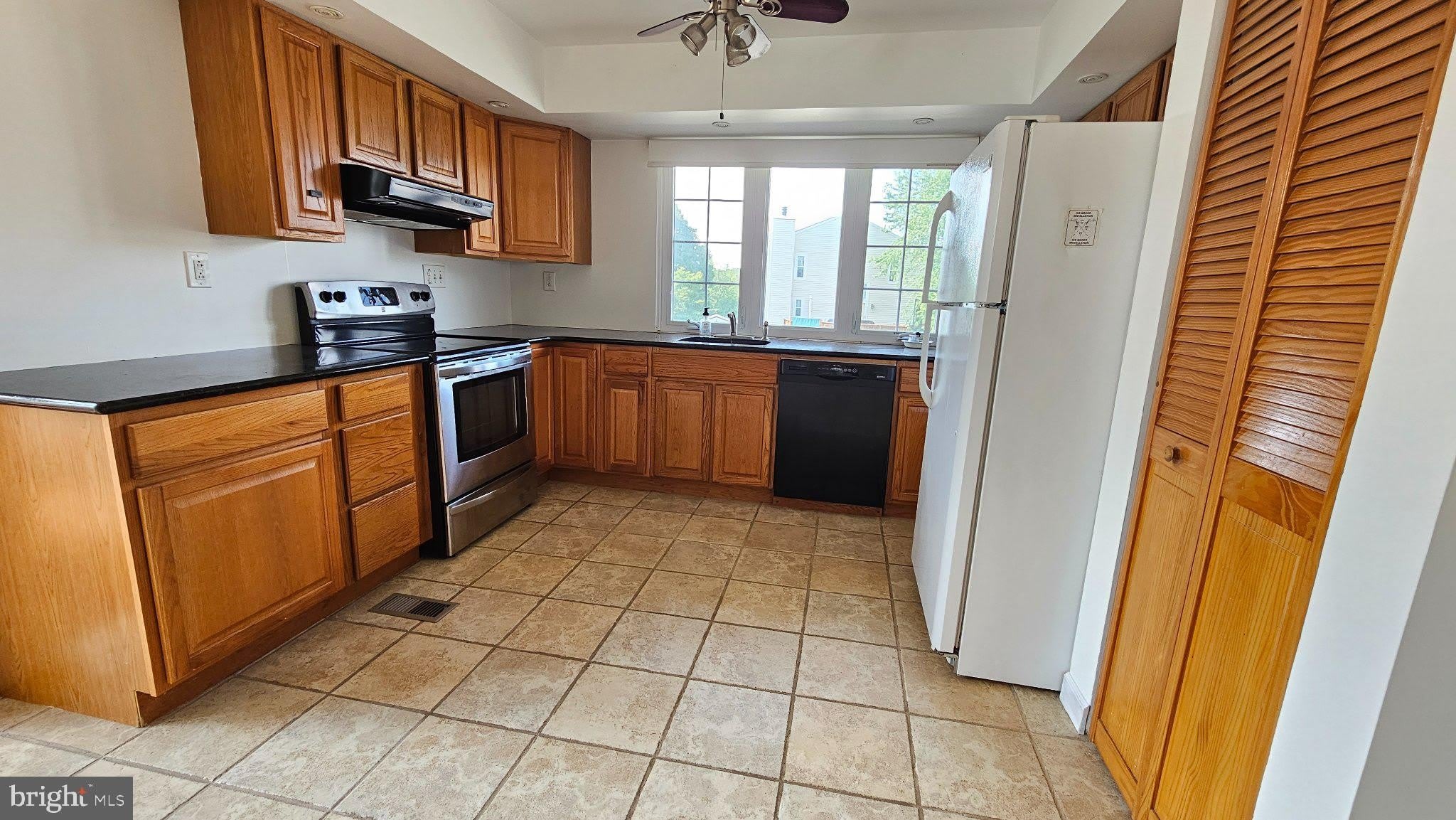 117 HAMLET Drive – photo 2