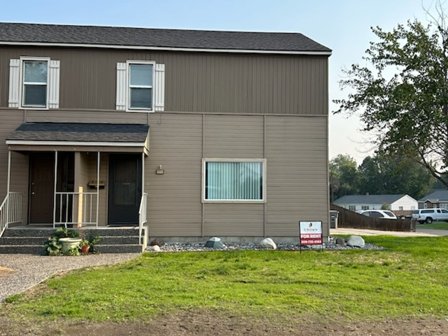 Richland 'A' Duplex- 4 bed, 2 ba with Private Yard – photo 2