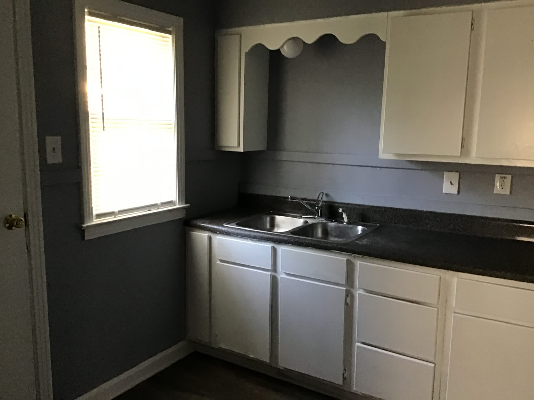 1717 Dellwood Ave – photo 5