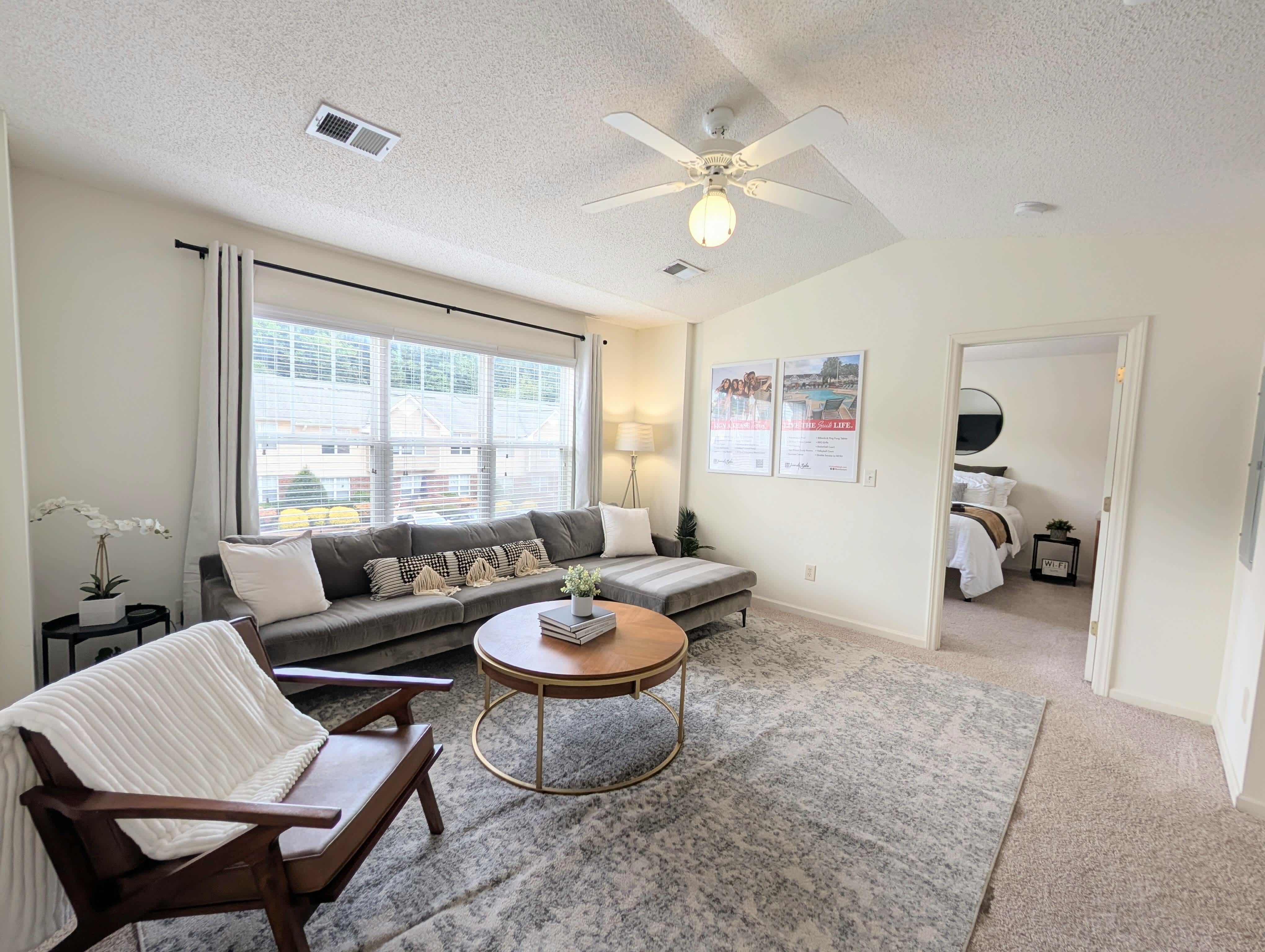 University Suites Student Housing – photo 3
