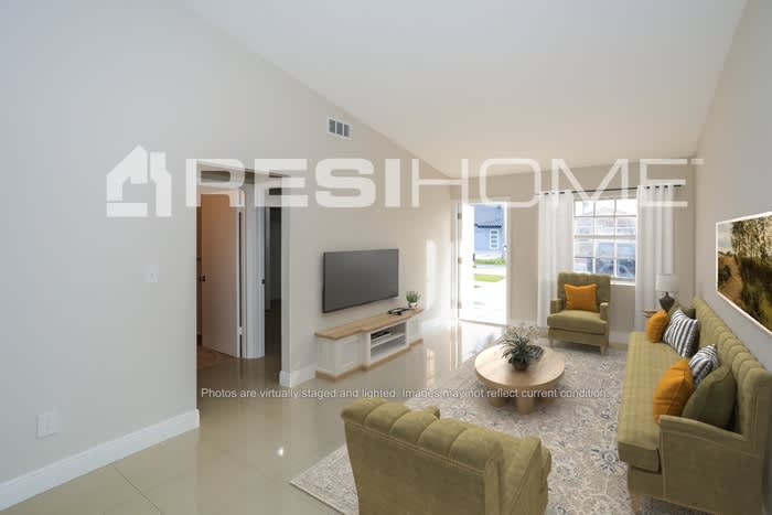 8905 Northwest 114th Terrace – photo 4