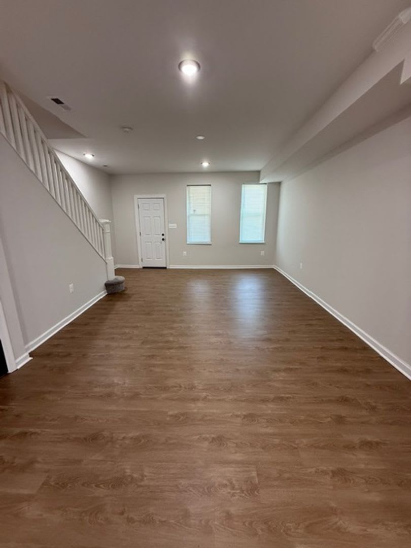 Beautifully Renovated 4BR/2.5BA Home – photo 5