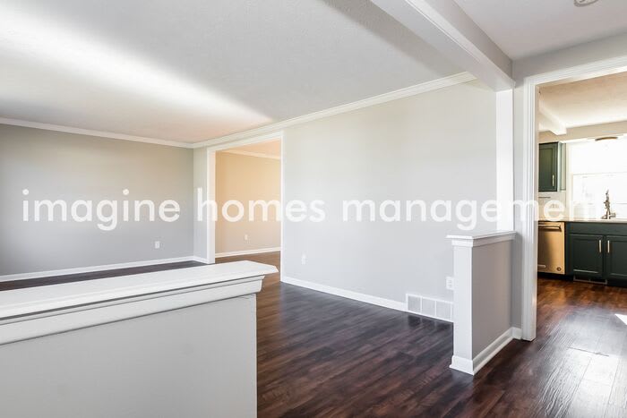 1960 Stoney Hill Drive – photo 4