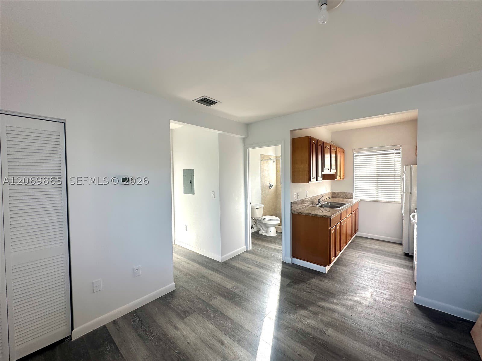 7130 Rue Versailles – photo 2