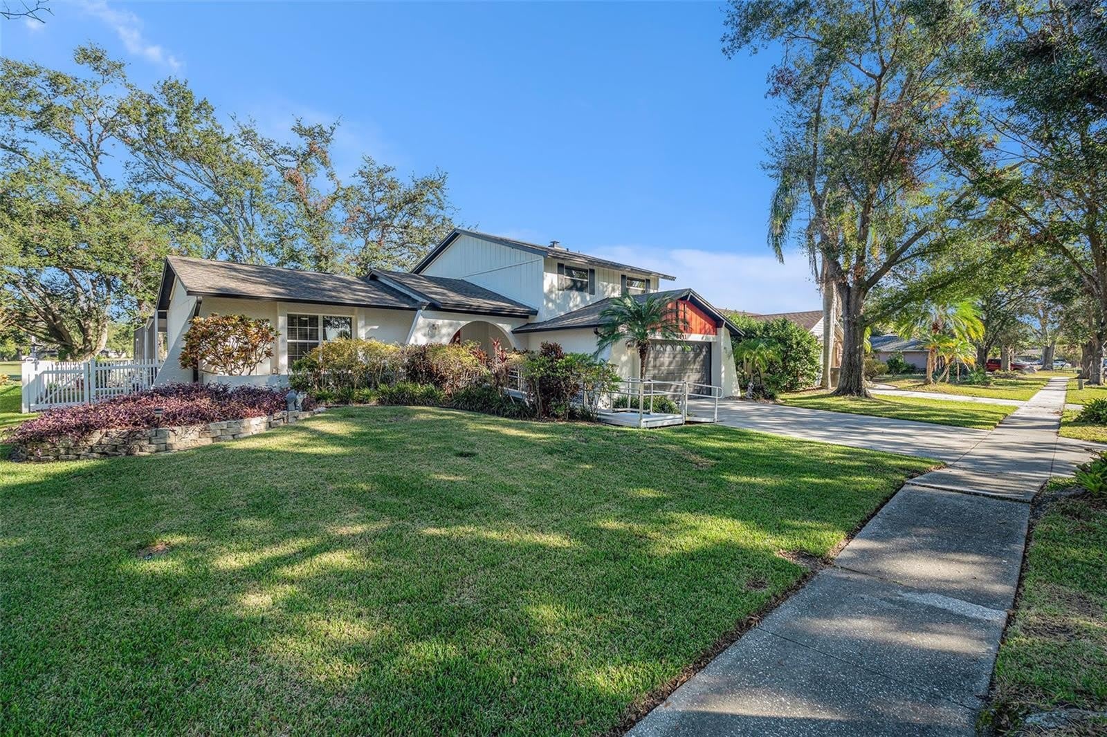 4611 LANDSCAPE Drive – photo 2