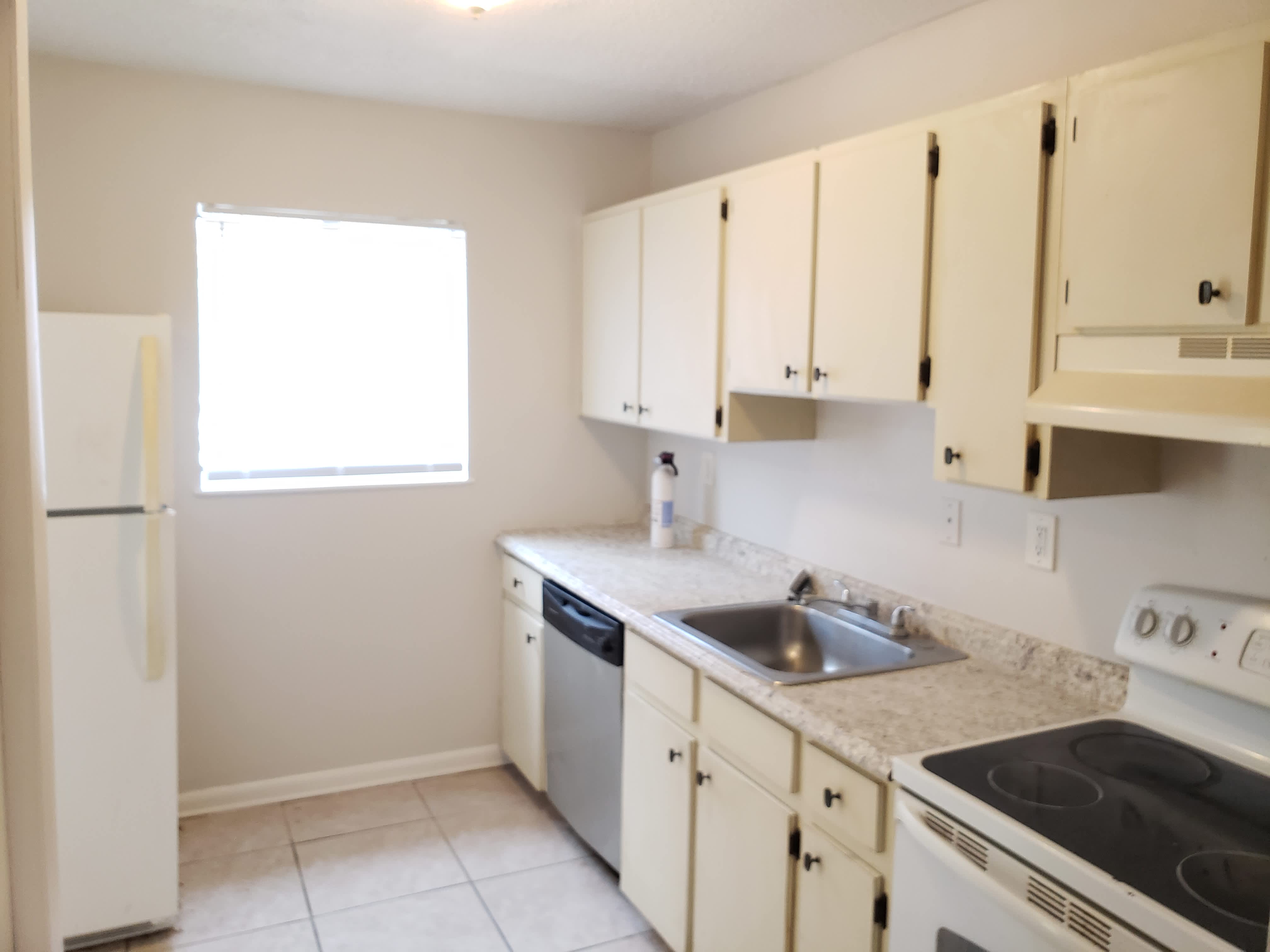 22706 Gage Loop Apt 33 – photo 3