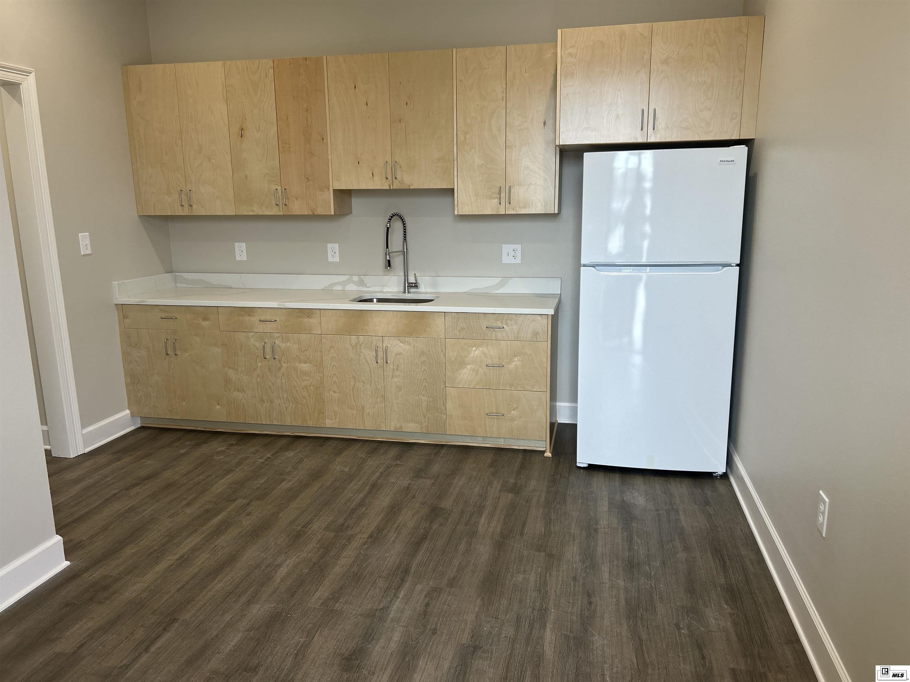 2014 TOWER DRIVE – photo 5