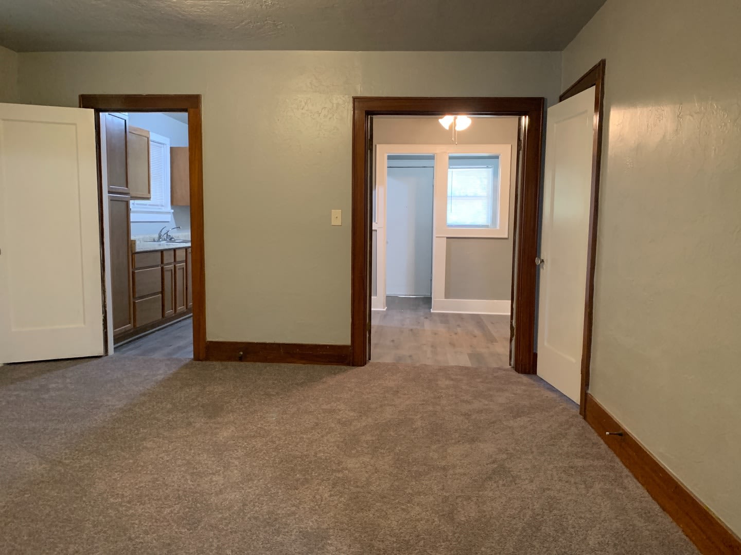 Cute Home in Historic Gatewood District!!! – photo 5