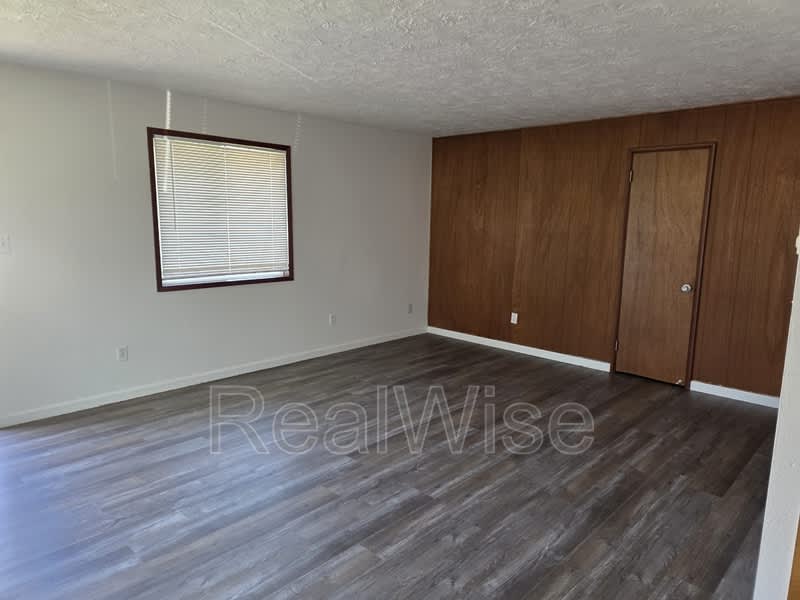 616 NE Anderson St – photo 4