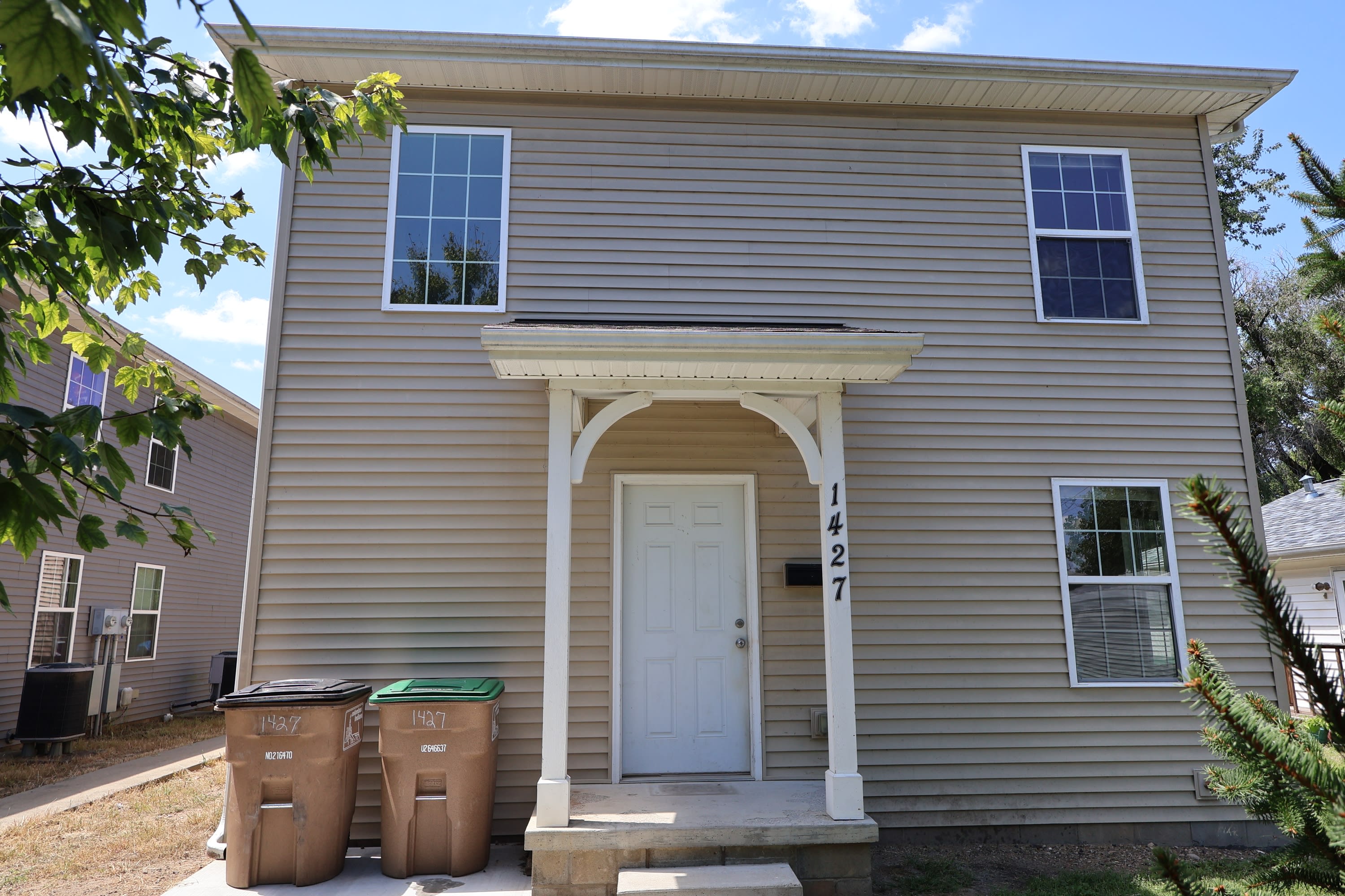 1427 Sycamore Street – photo 2