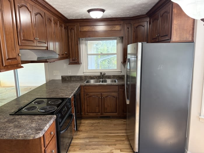 409 Cloverleaf Drive – photo 5