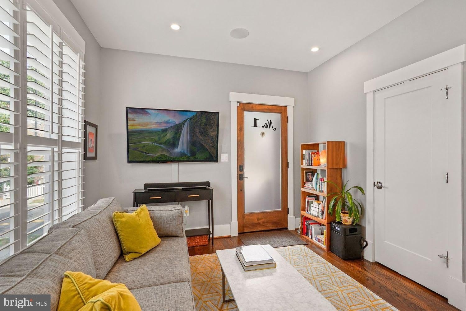 509 FRANKLIN Street NE – photo 3