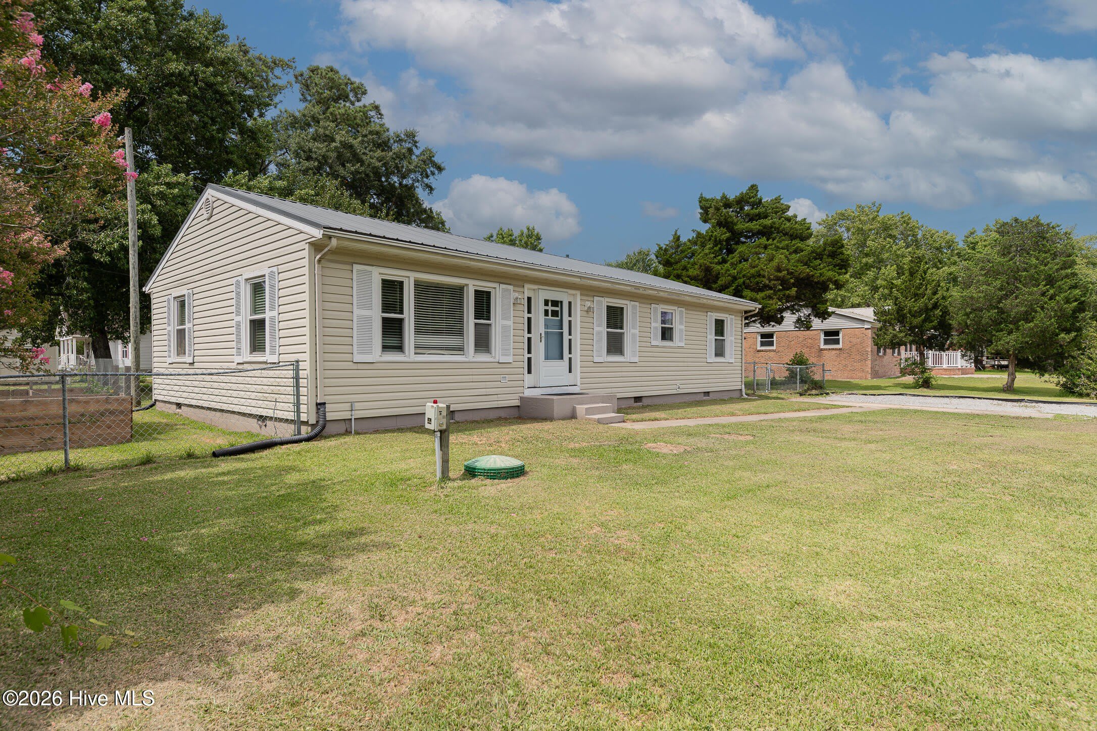 670 Queens Creek Road – photo 3