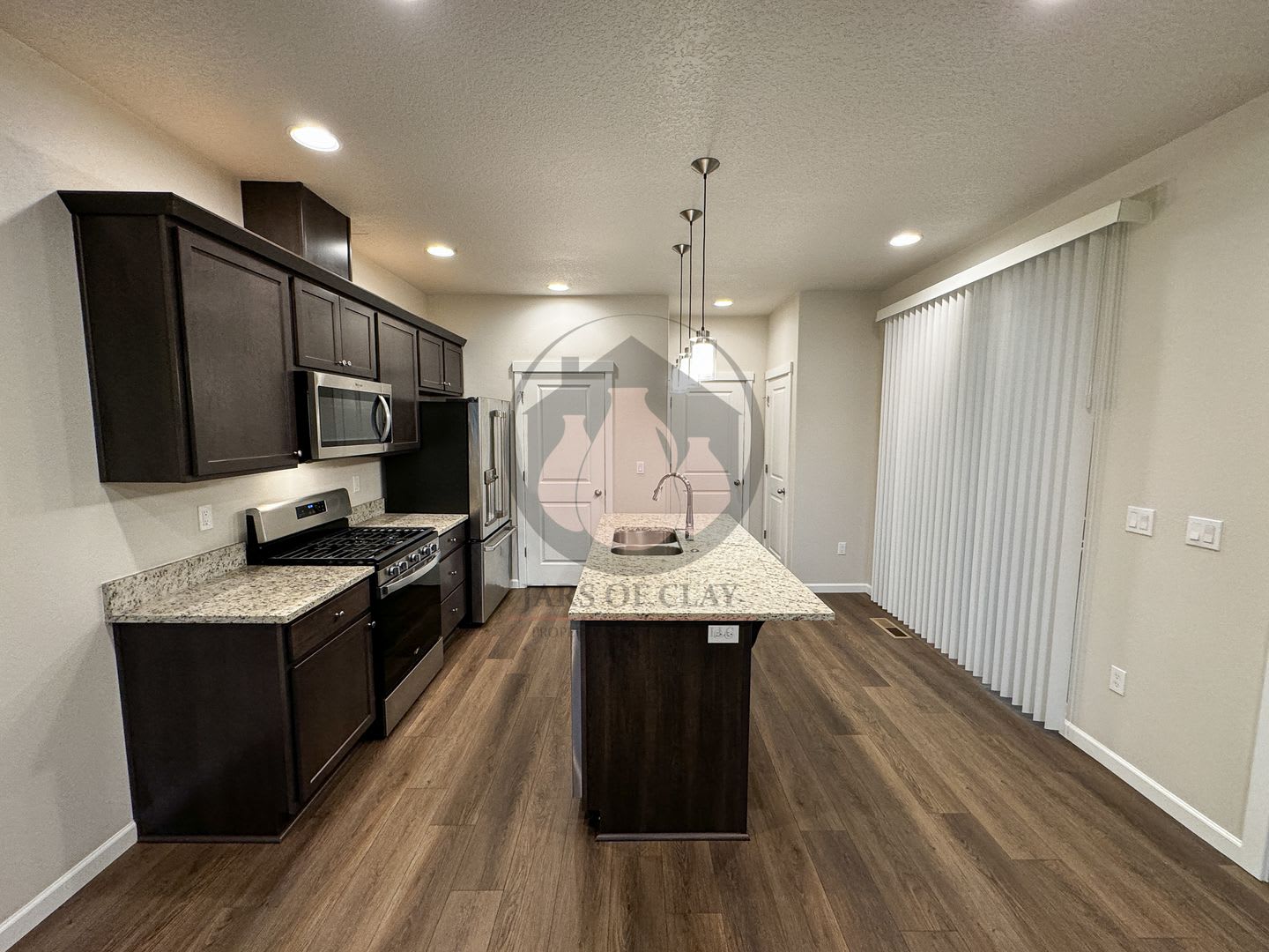 Adorable Dallas Townhome – photo 2
