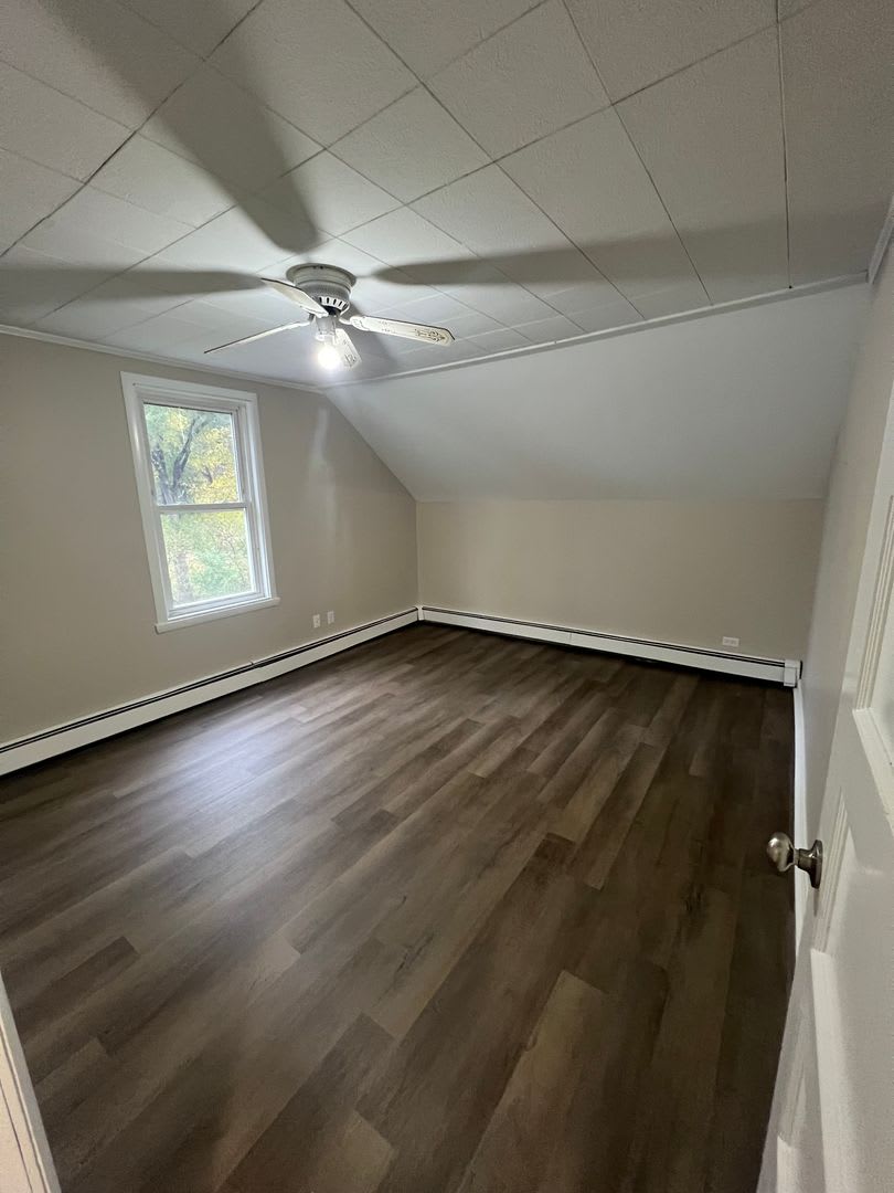 389 Boynton St – photo 5