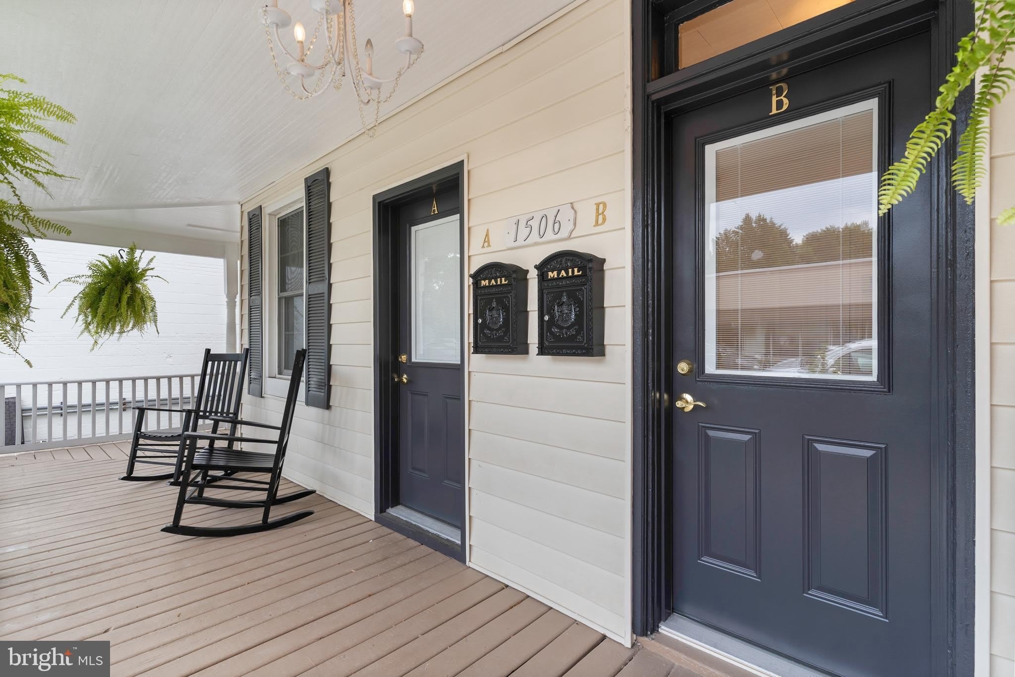 1506 MOUNT VERNON Avenue – photo 2