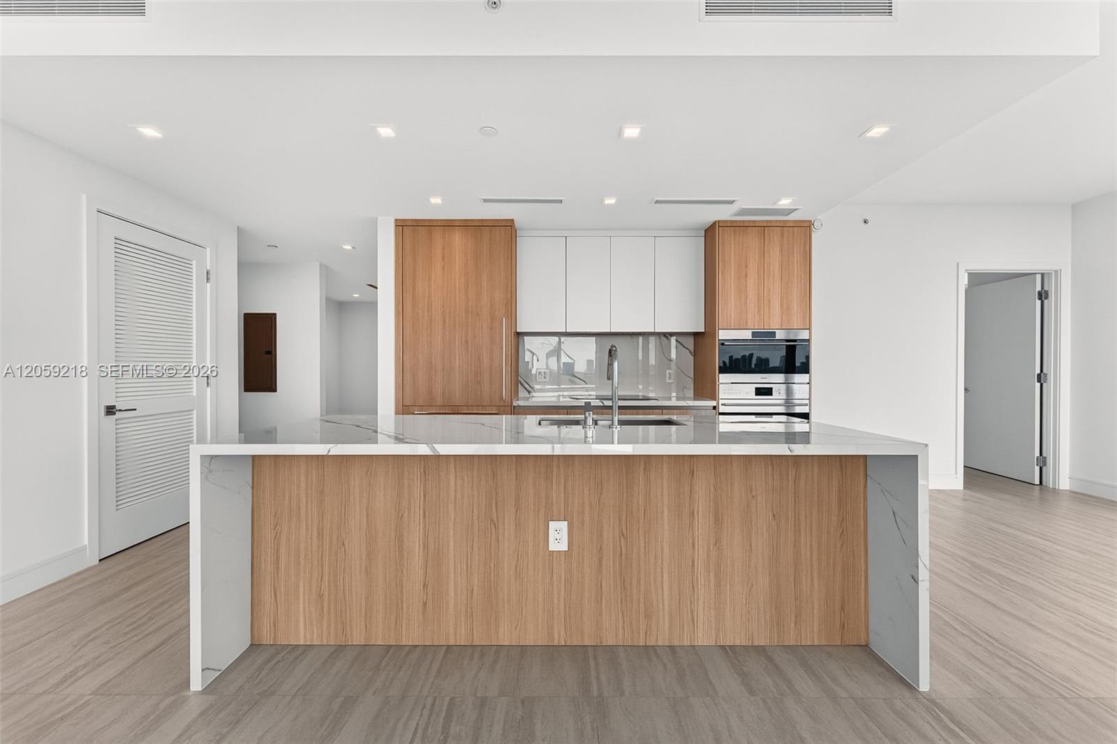 2411 Laguna Circle – photo 4
