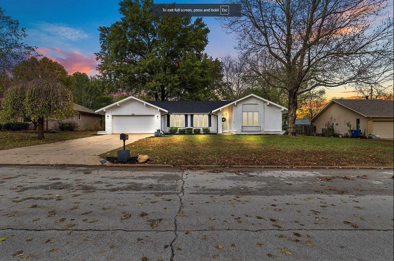 Welcome to your dream home! 4 bedroom 3 bathroom – photo 1