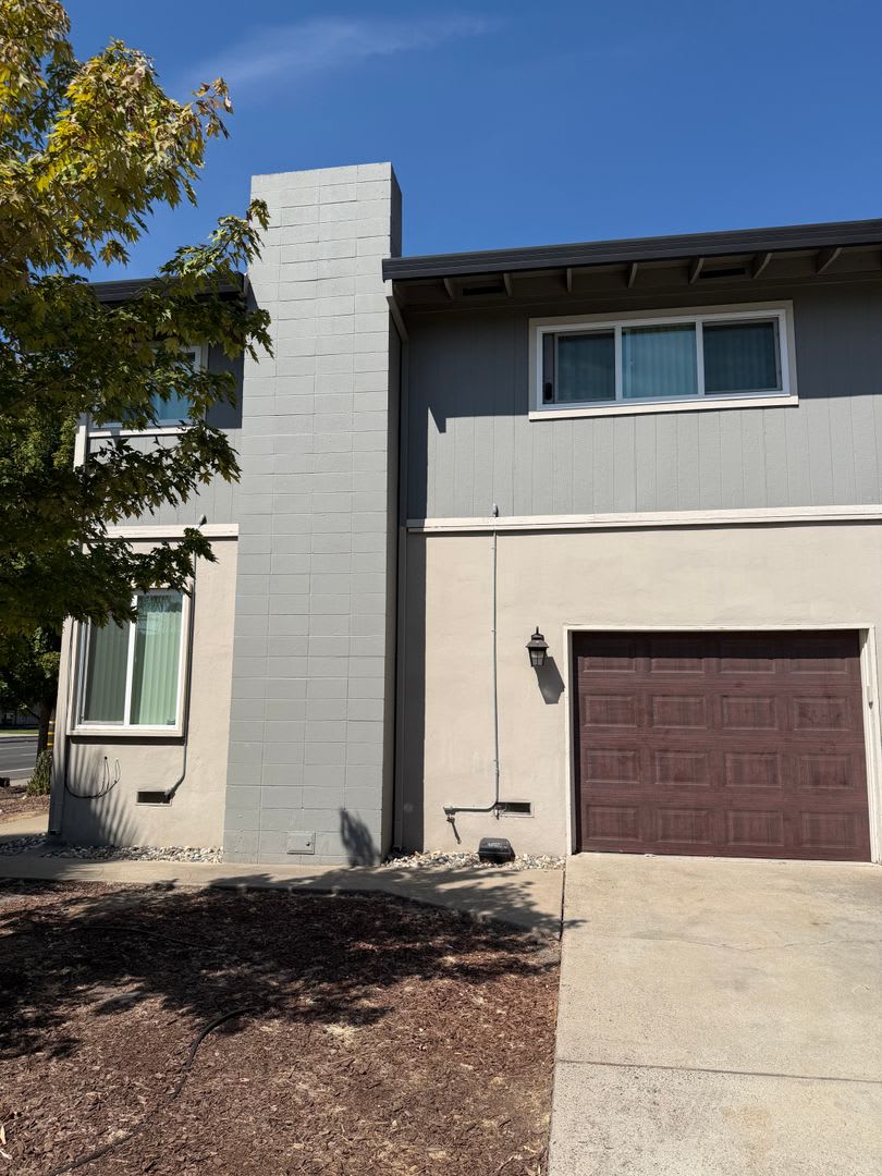 UPDATED DUPLEX IN SACRAMENTO!! – photo 3