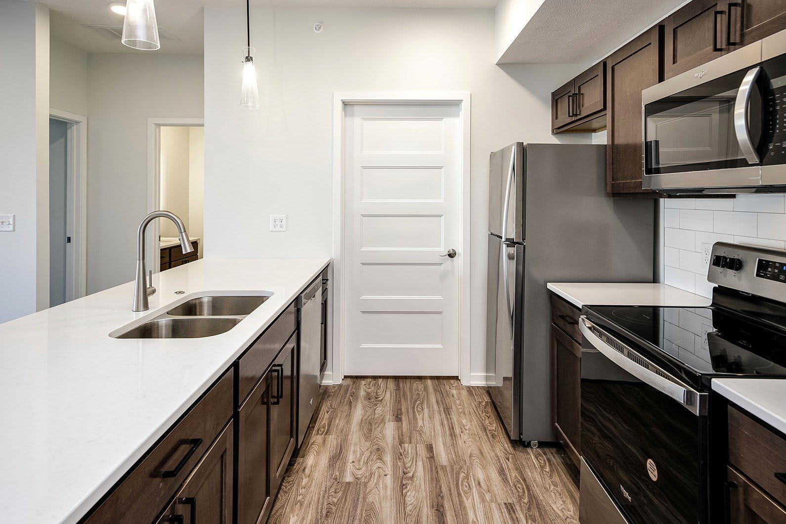 148th Place Apartments – photo 3