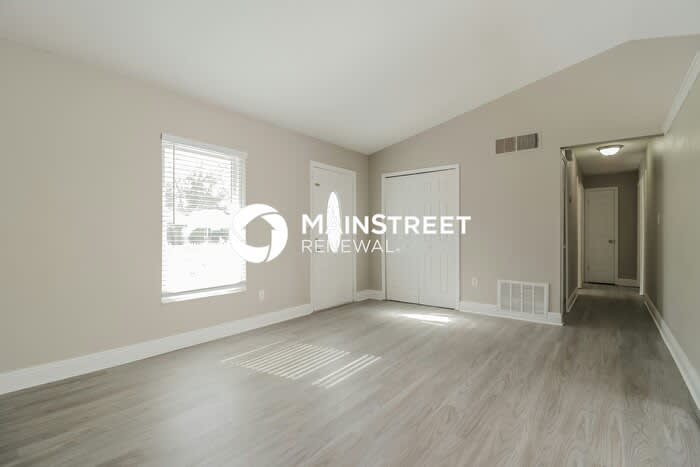 8011 Killian Drive – photo 2