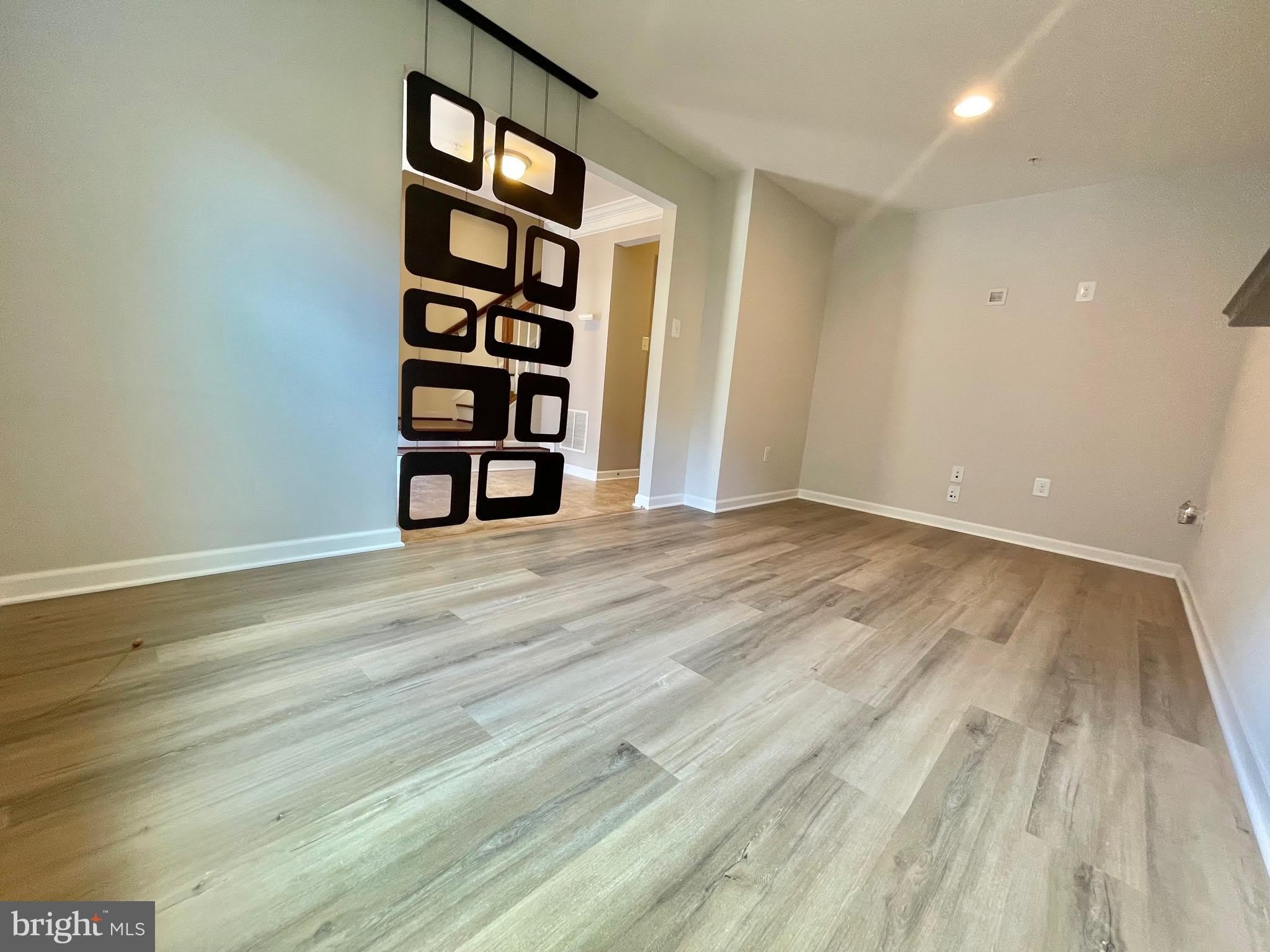 9162 LANDON HOUSE Lane – photo 5