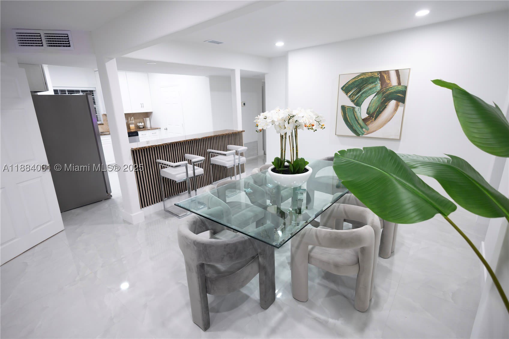 1435 Grant St – photo 4