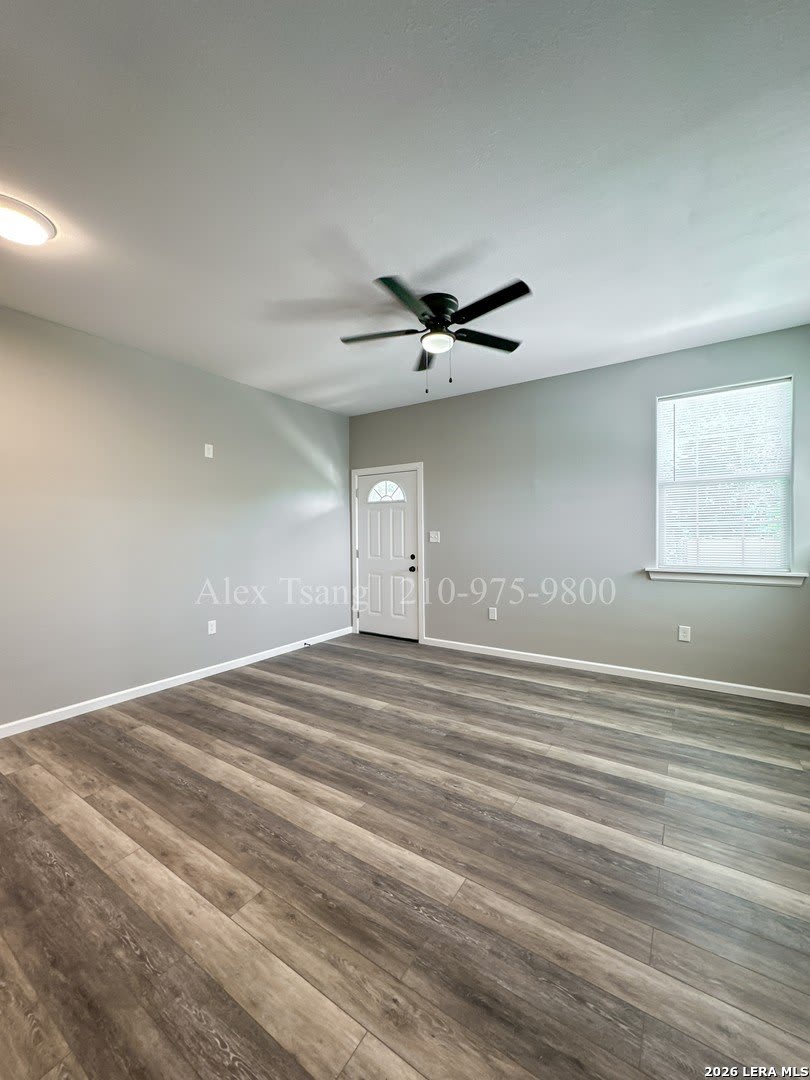 606 Brookview Dr – photo 4