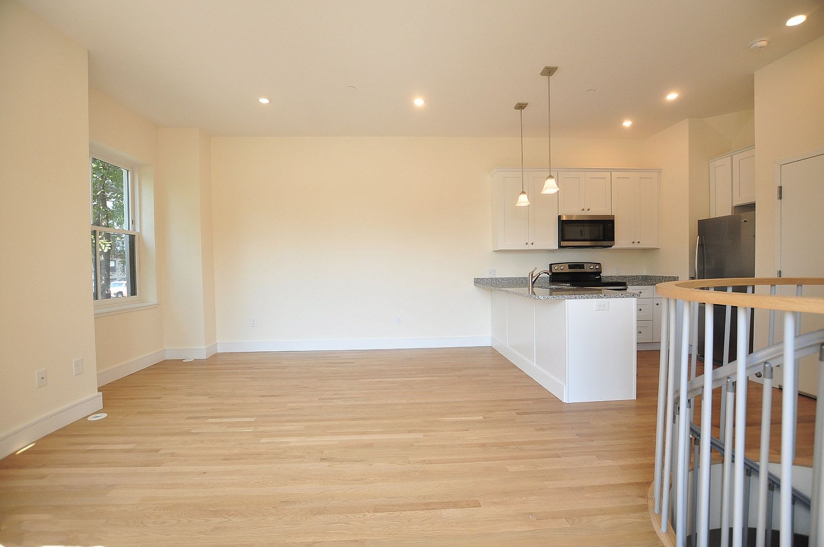 883 Beacon St 1A Boston Ma 02215 – photo 3