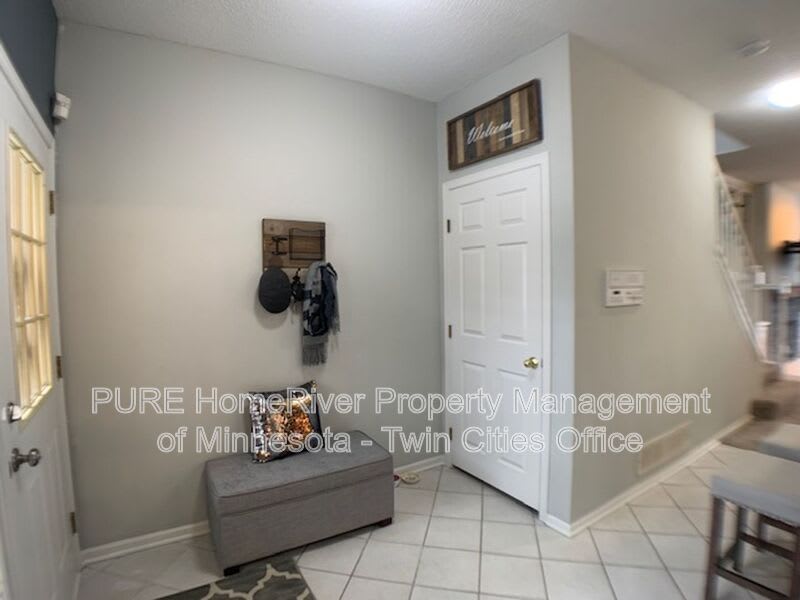 2245 Creekside Ct – photo 2