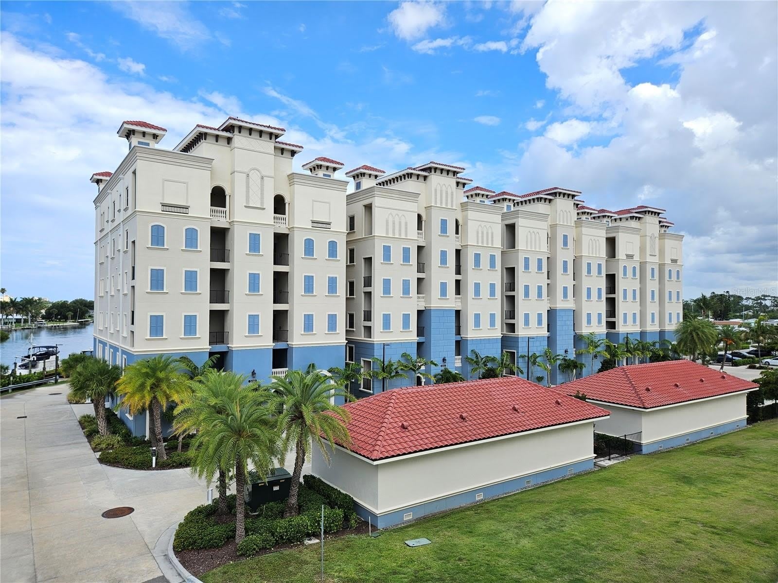 503 TAMIAMI Trail N – photo 4