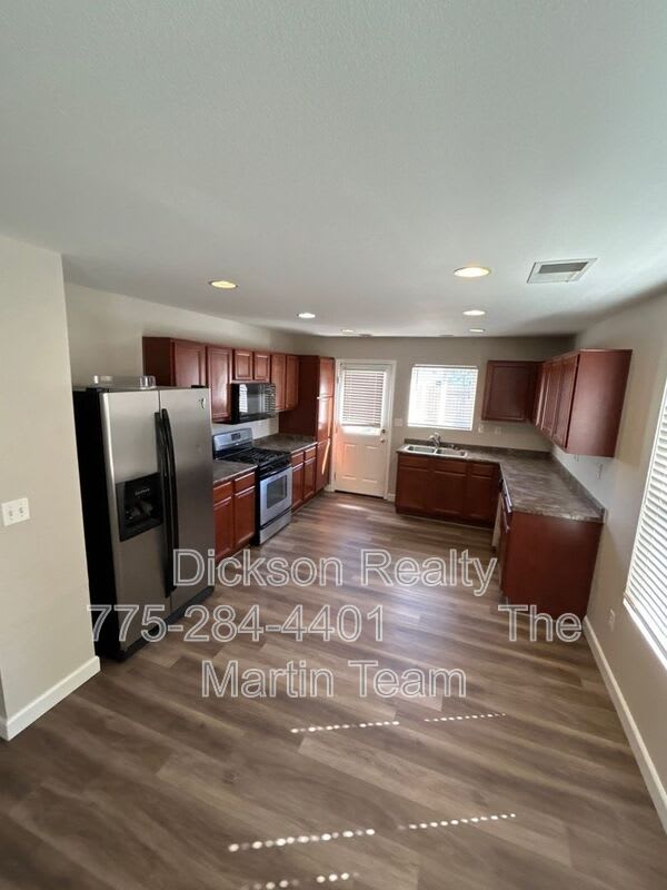 8930 Silverkist Drive – photo 5
