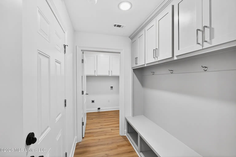 814 West 7th St – photo 2
