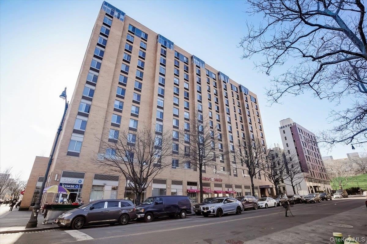 300 W 135Th Street – photo 2